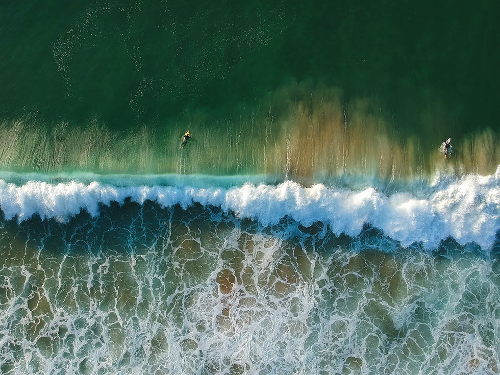 aerial-view-from-two-surfers-in-a-surf-spot-big-w-2026-01-09-13-13-39-utc.jpg