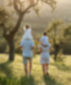 rear-view-of-family-with-two-small-children-walkin-2026-01-05-06-11-28-utc.jpg