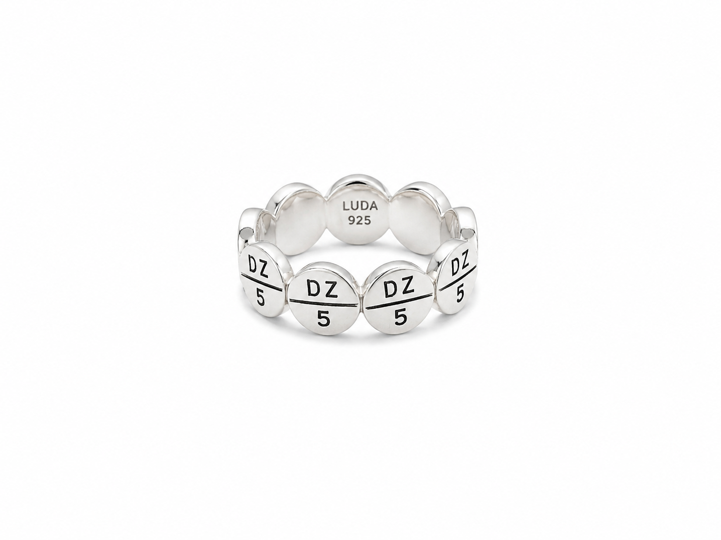 DIA RING