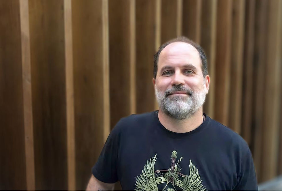 Para Anthony Lins, a inteligência artificial ajuda a identificar fraudes e ataques, mas exige preparo e segurança no processo eleitoral. Foto: Anthony Lins (acervo pessoal)