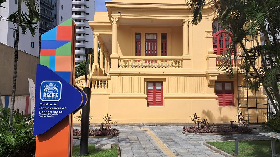 Foto por: Guilherme dos Santos (Entrepontes) / Hall de entrada do Centro de Convivência da Pessoa Idosa.