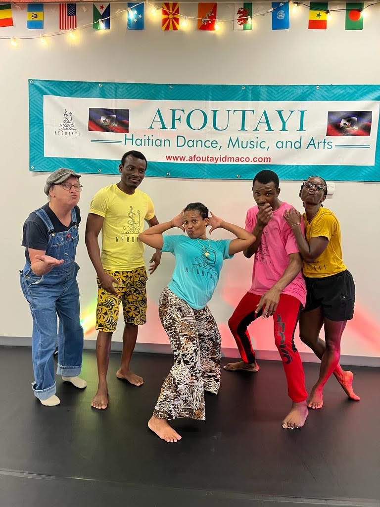 Thumbnail: Afoutayi T-Shirt