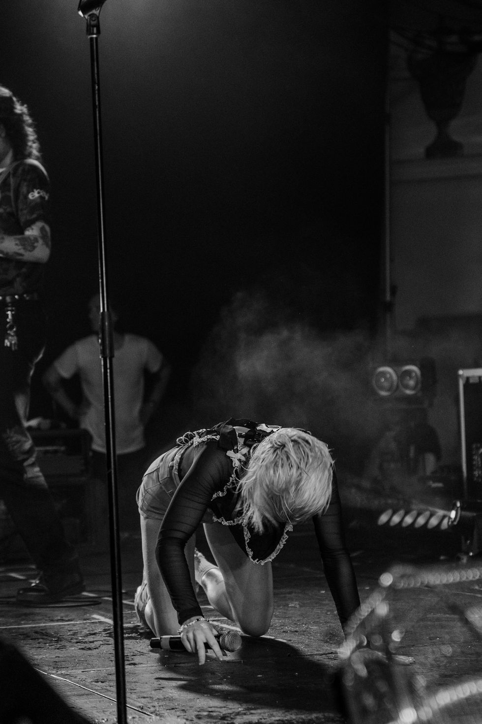 Amyl and the Sniffers 42