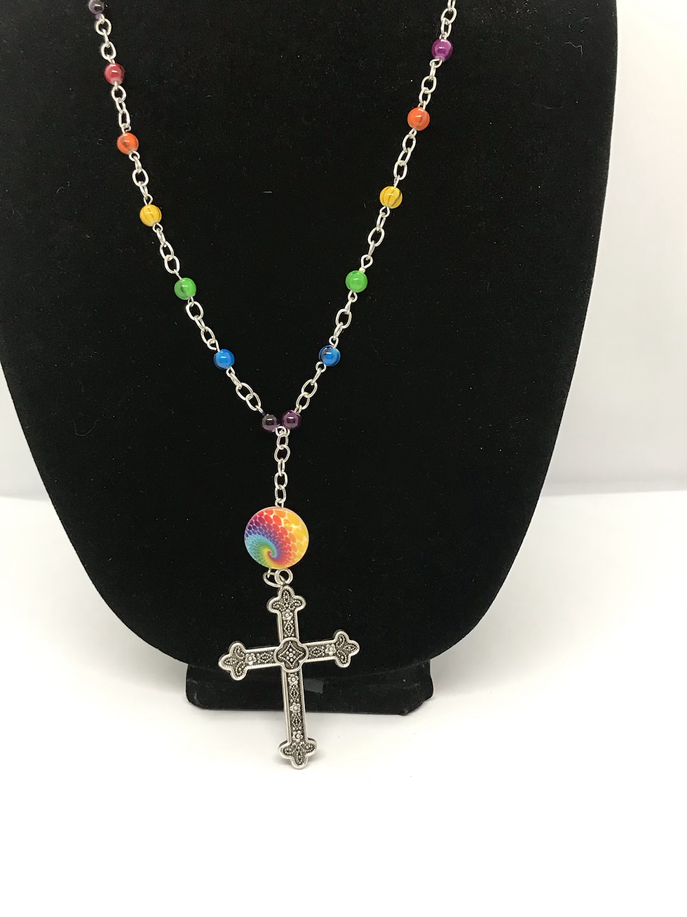 Thumbnail: everyone say love necklace