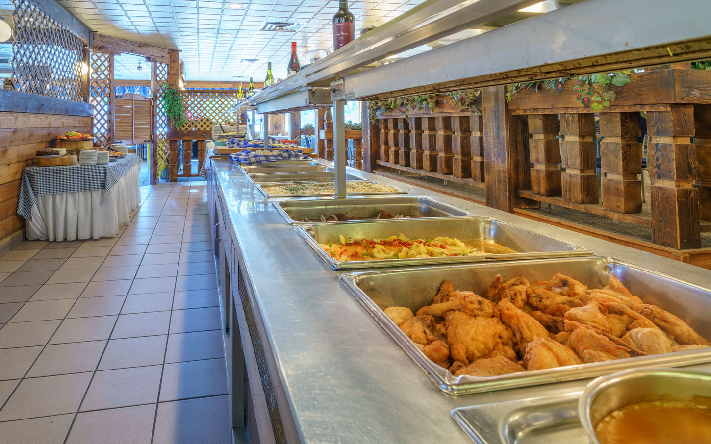 fried chicken and fish hot food buffet