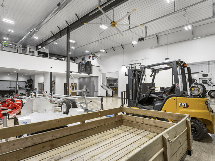 warehouse builder