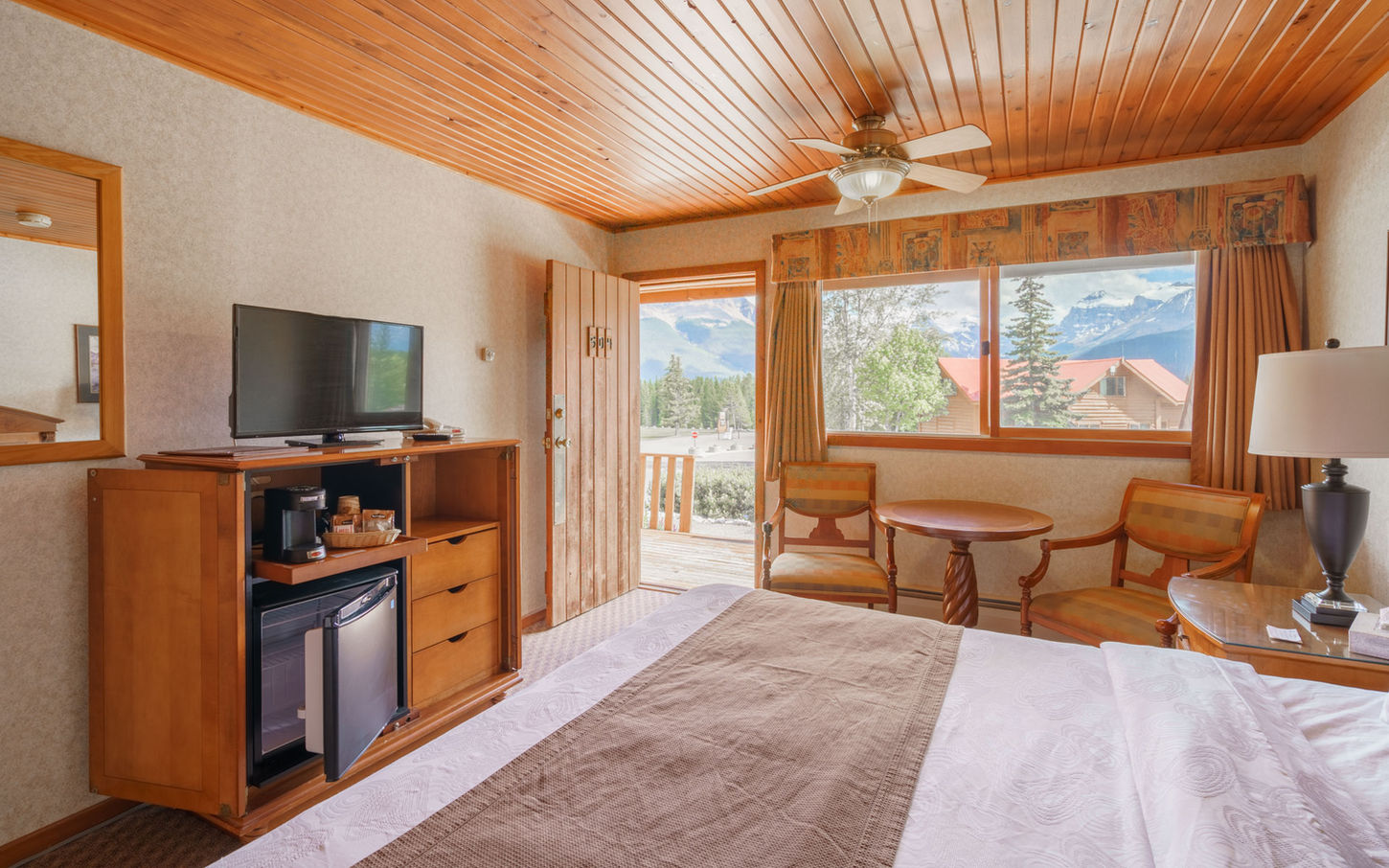 King room at The Crossing Resort