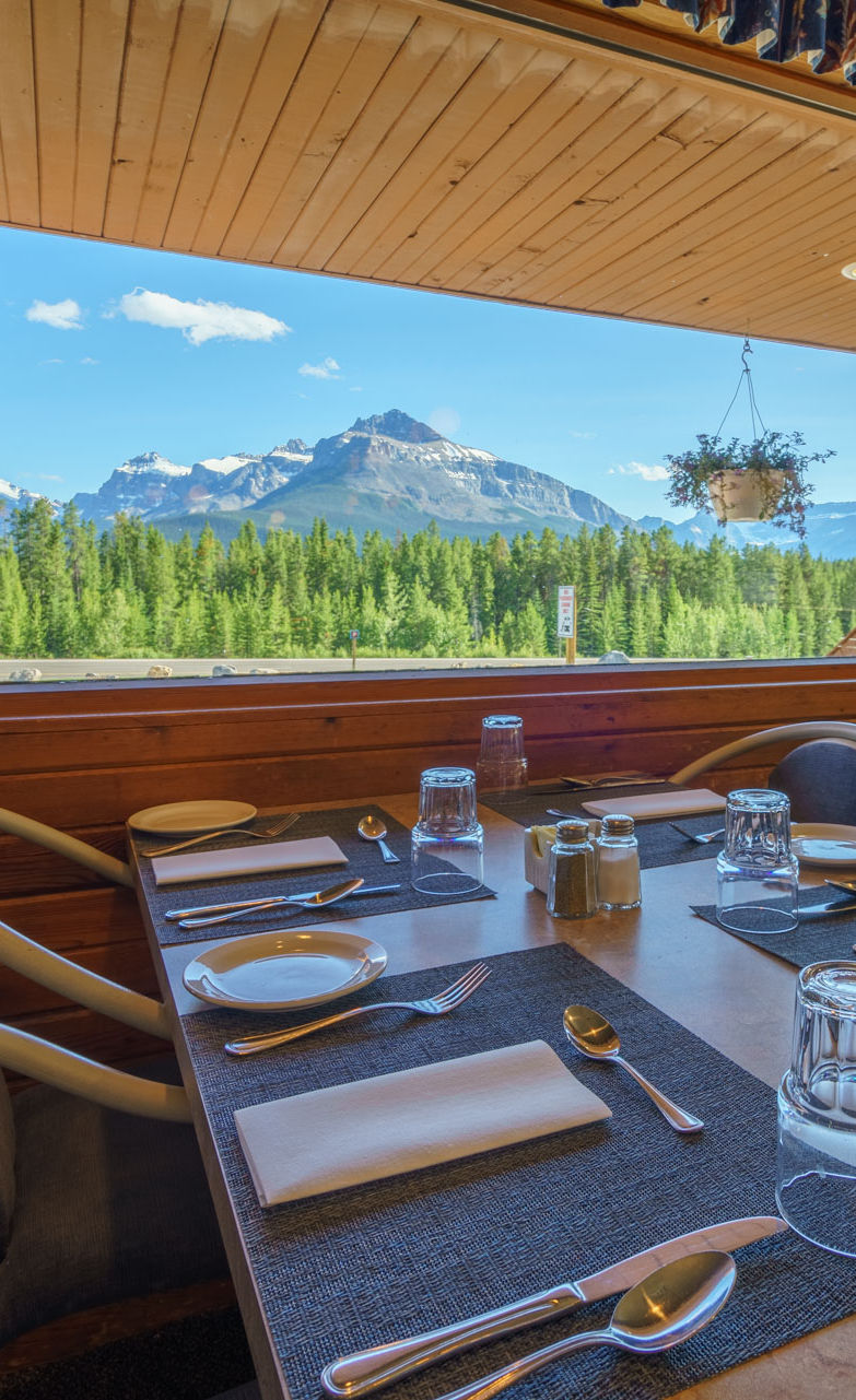 Mt. Wilson Restaurant at The Crossing Resort