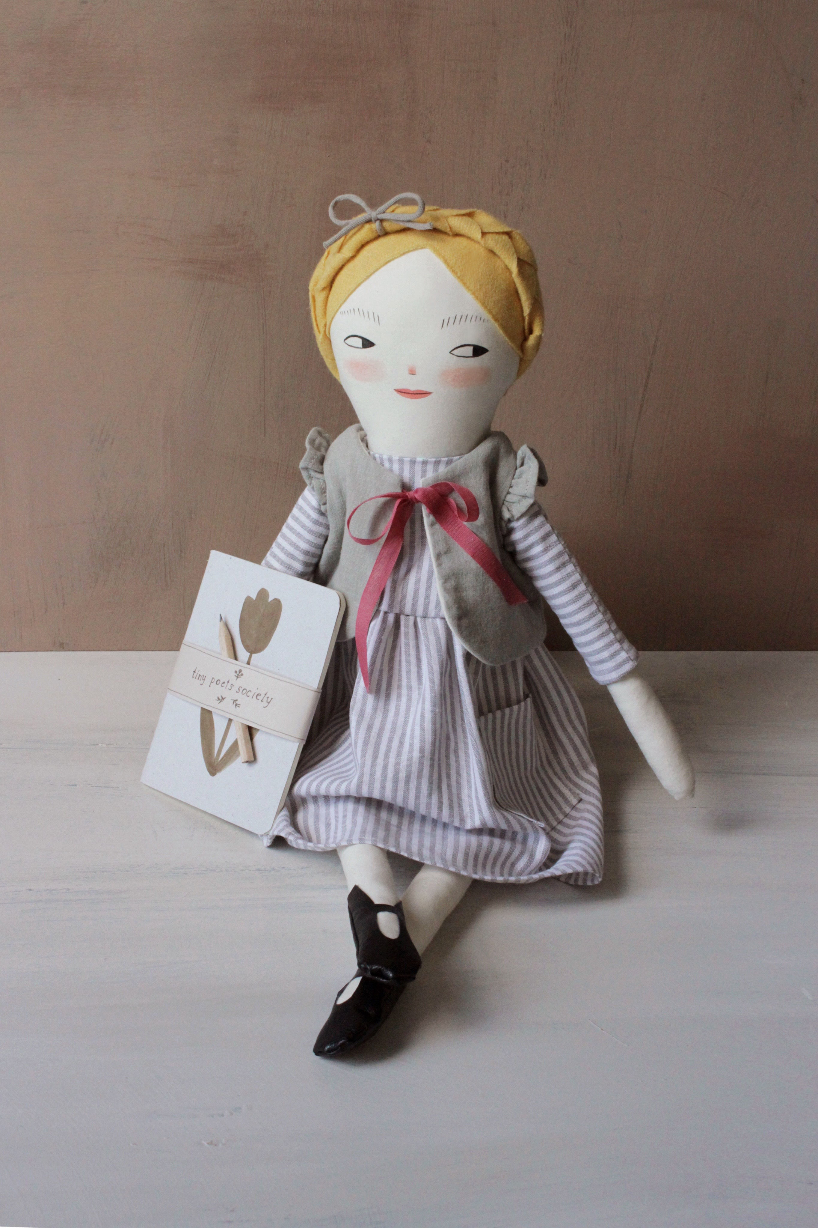 Beatrix - midi size doll