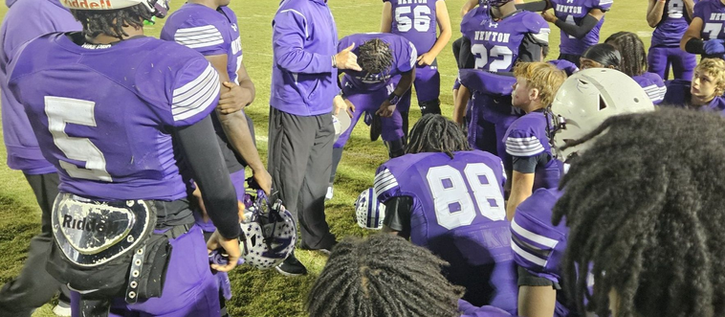 Newton Eagles Dominate Warren, Clinch 14th Straight District Championship