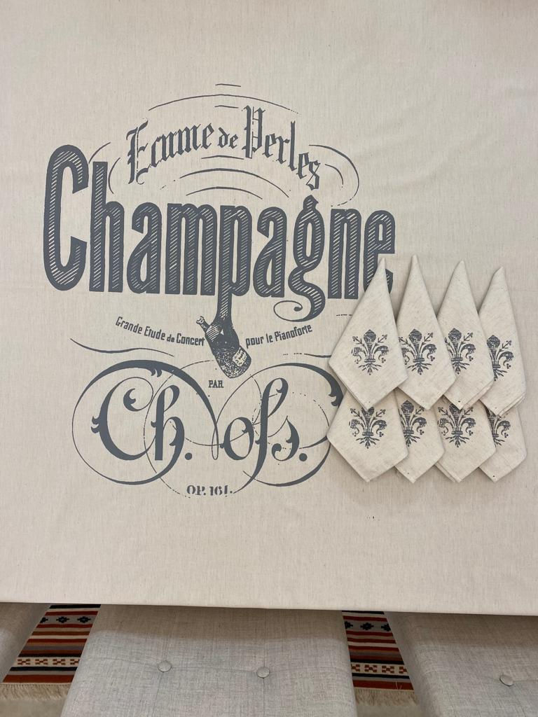 Jogo de Mesa Toalha e Guardanapos em Algodão 8 Lugares Estampa Champagne