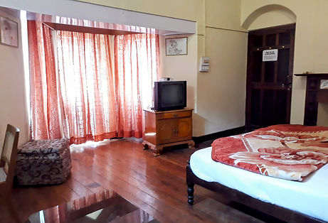room 4 pic 3.jpg