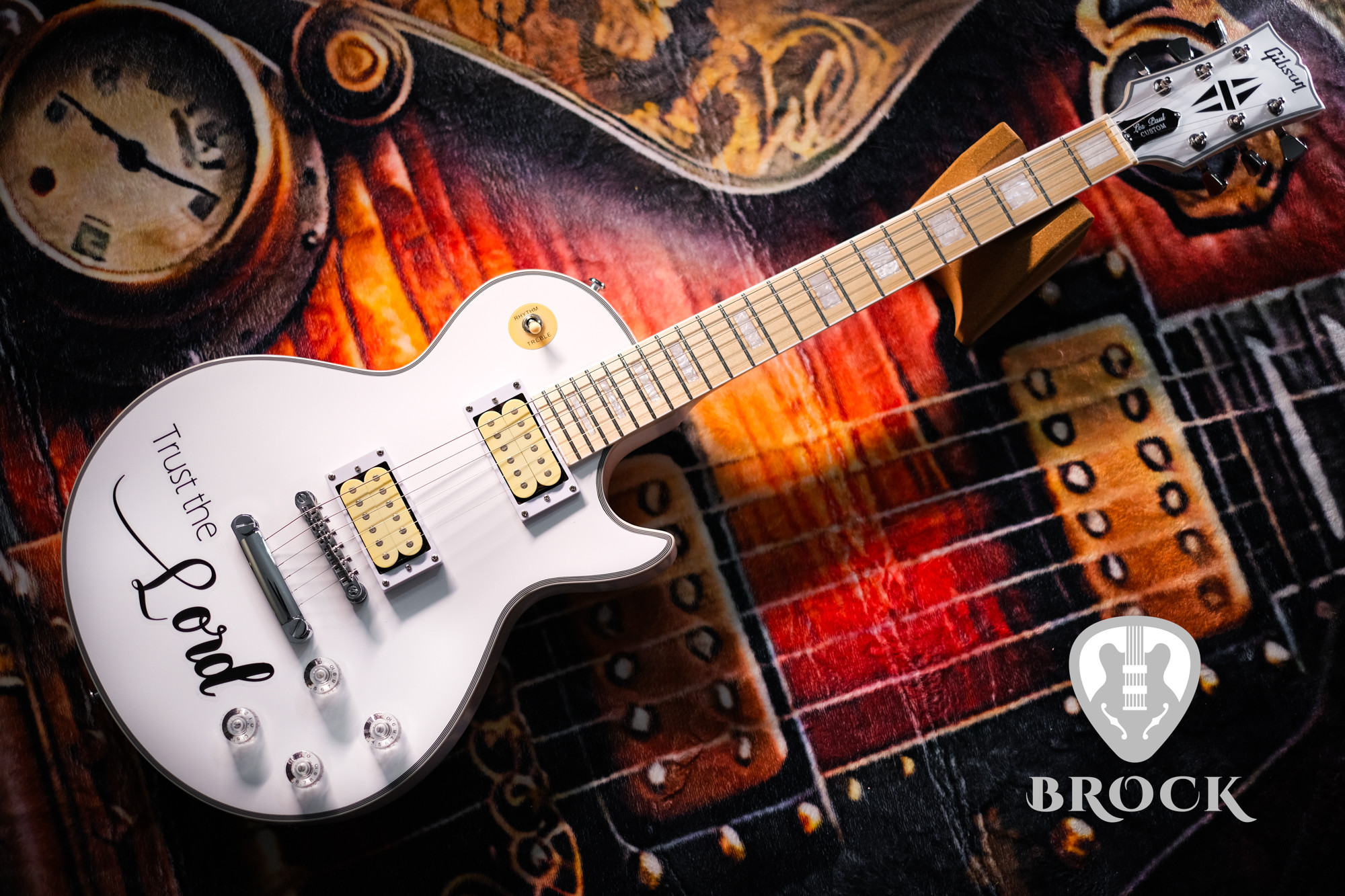 White 7 String Les Paul