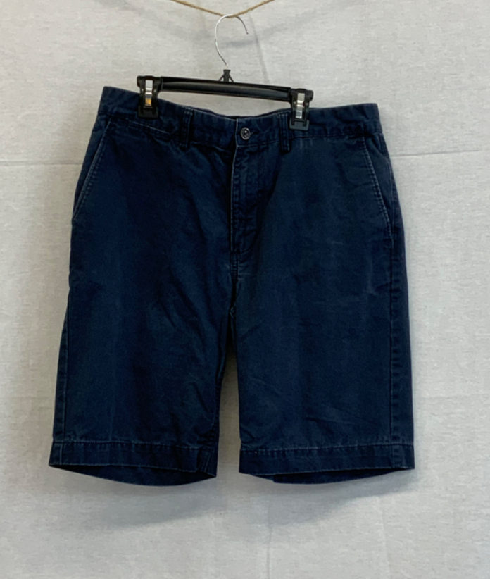 Mens Shorts - Size M