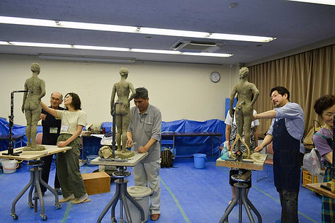 第13回現美展のテープカット