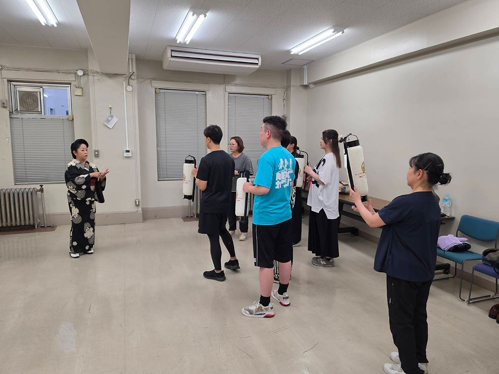 提灯行列のお稽古風景
