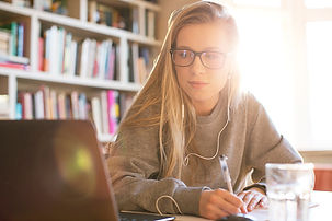 El estudiar en la biblioteca