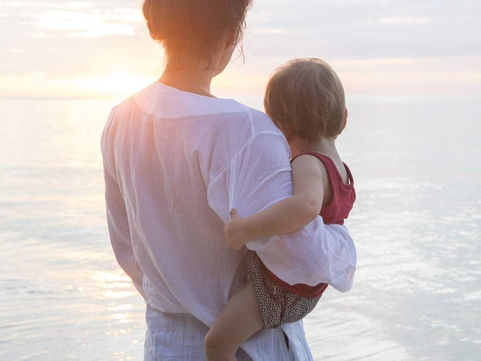 !! GRATEFUL FOR MOMS !!