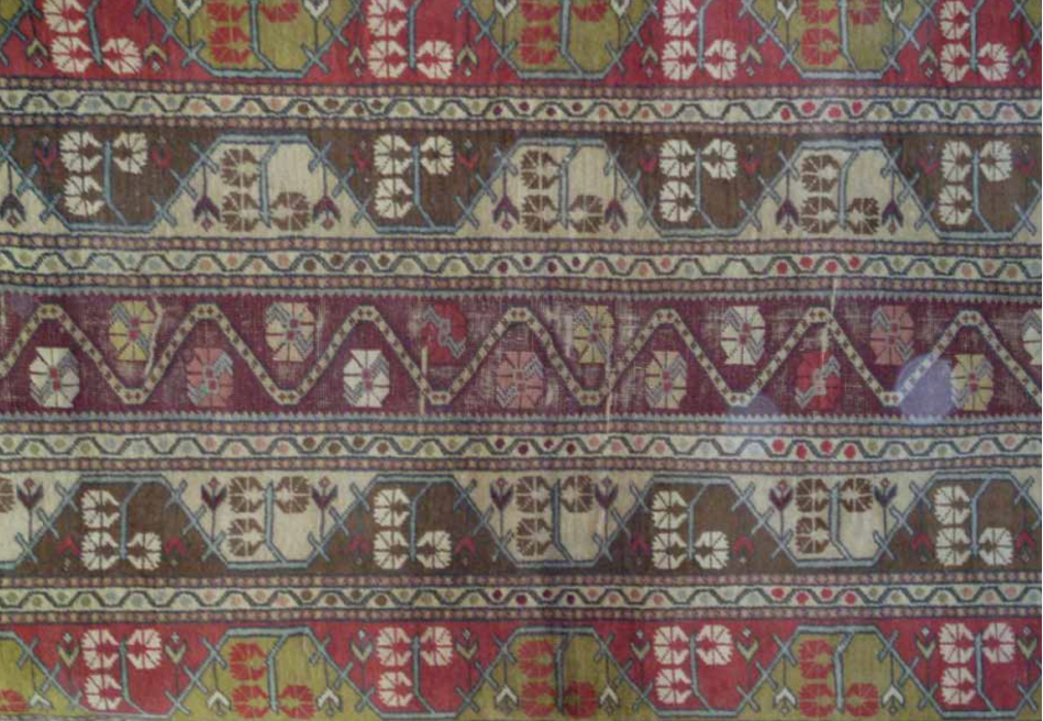 Tappeto di Milas con il motivo del serpente