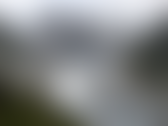 Vue panoramique sur l’un des plus beaux glaciers d’Europe entouré de sommets enneigés