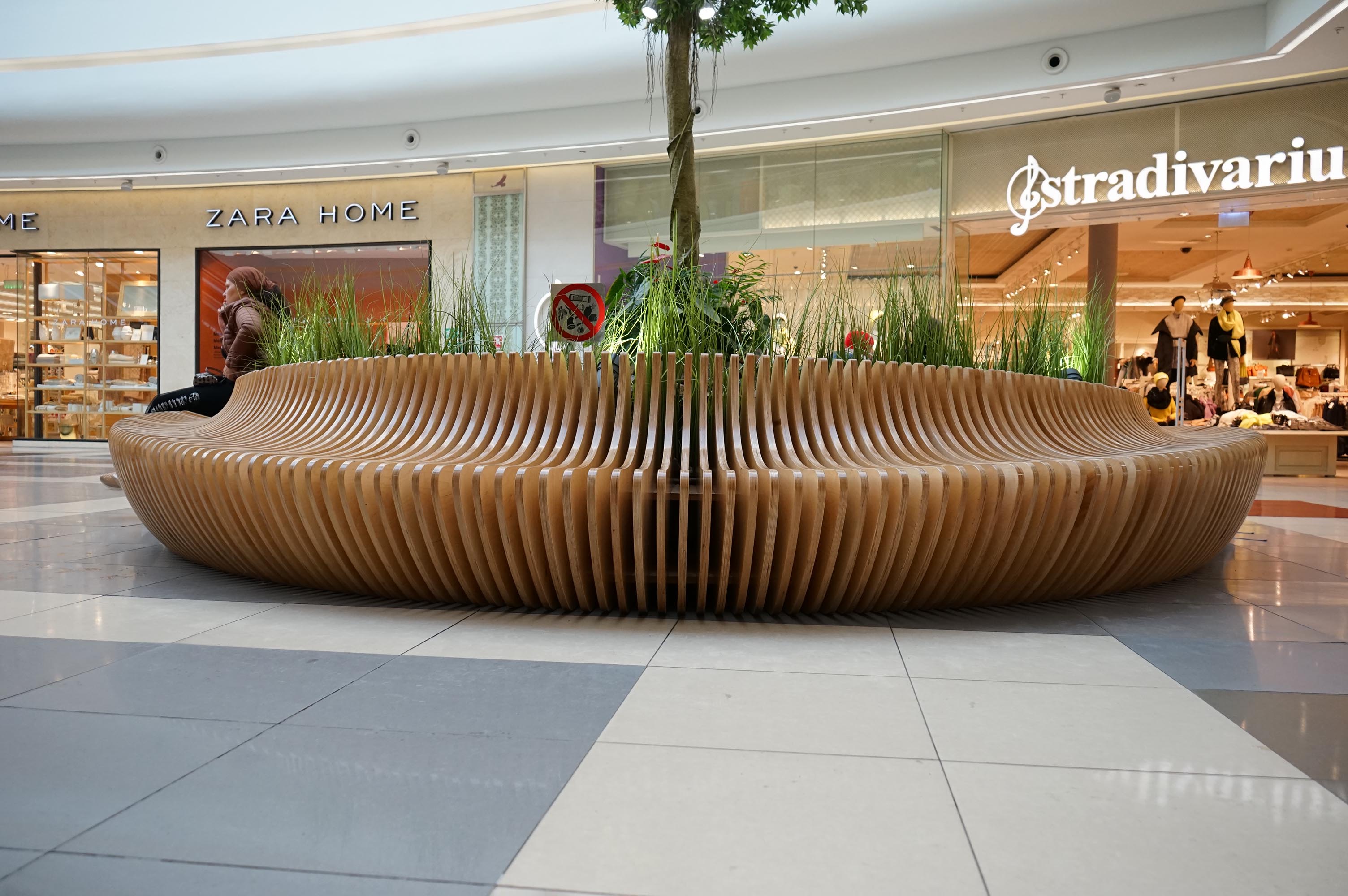 MEGA 2 Almaty — parametric benches by Parametrica · photo 15 of 39