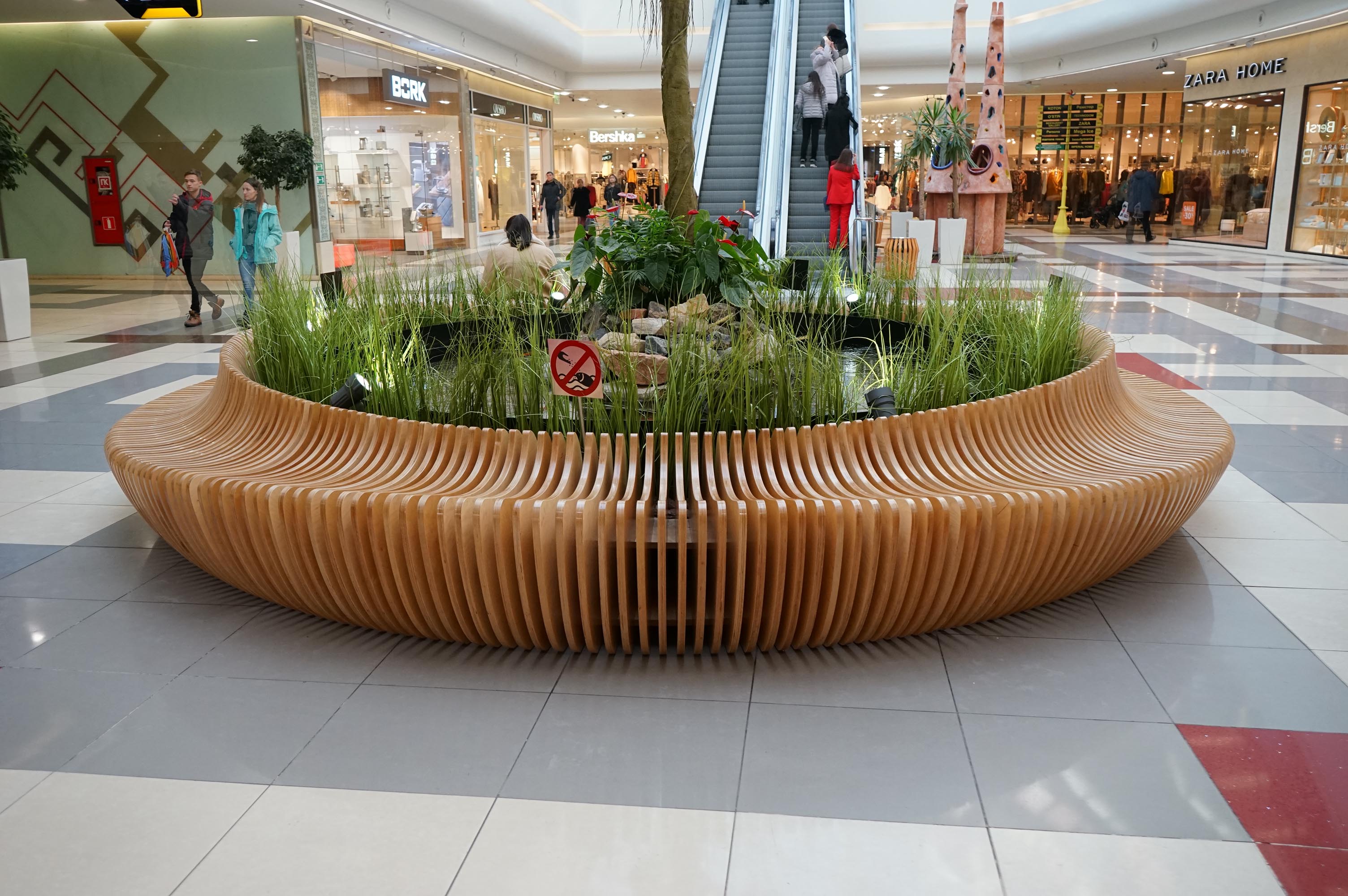 MEGA 2 Almaty — parametric benches by Parametrica · photo 10 of 39