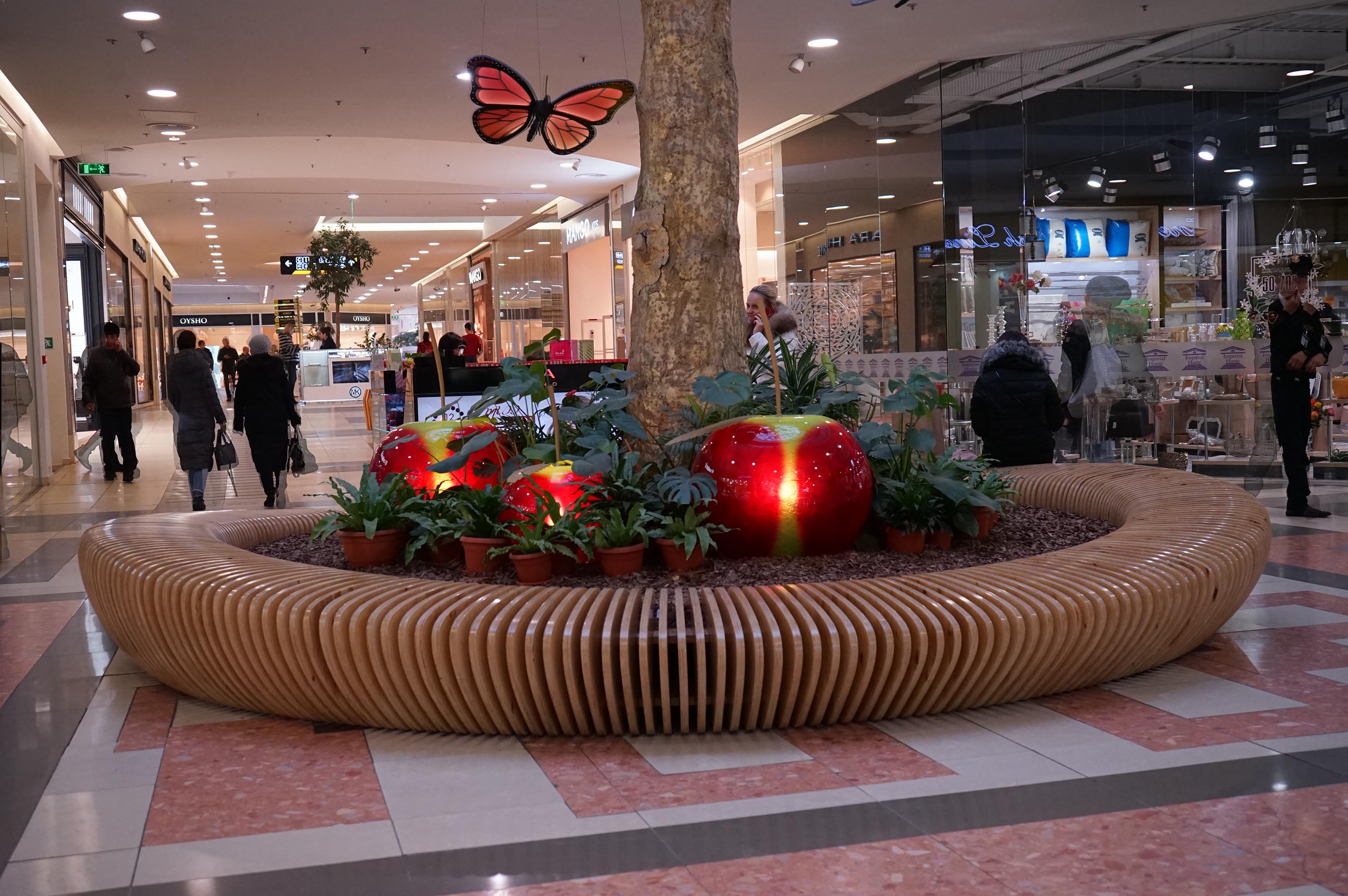 MEGA 2 Almaty — parametric benches by Parametrica · photo 38 of 39