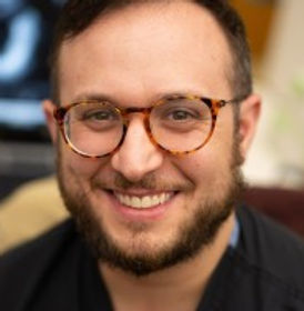 bracey headshot.jpeg