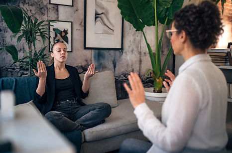 Jenna Williams providing Somatic Experiencing sessions in Pittsburgh, PA, and virtually for triggers, anger, anxiety, stress, emotional regulation, trauma recovery, and greater body connection.