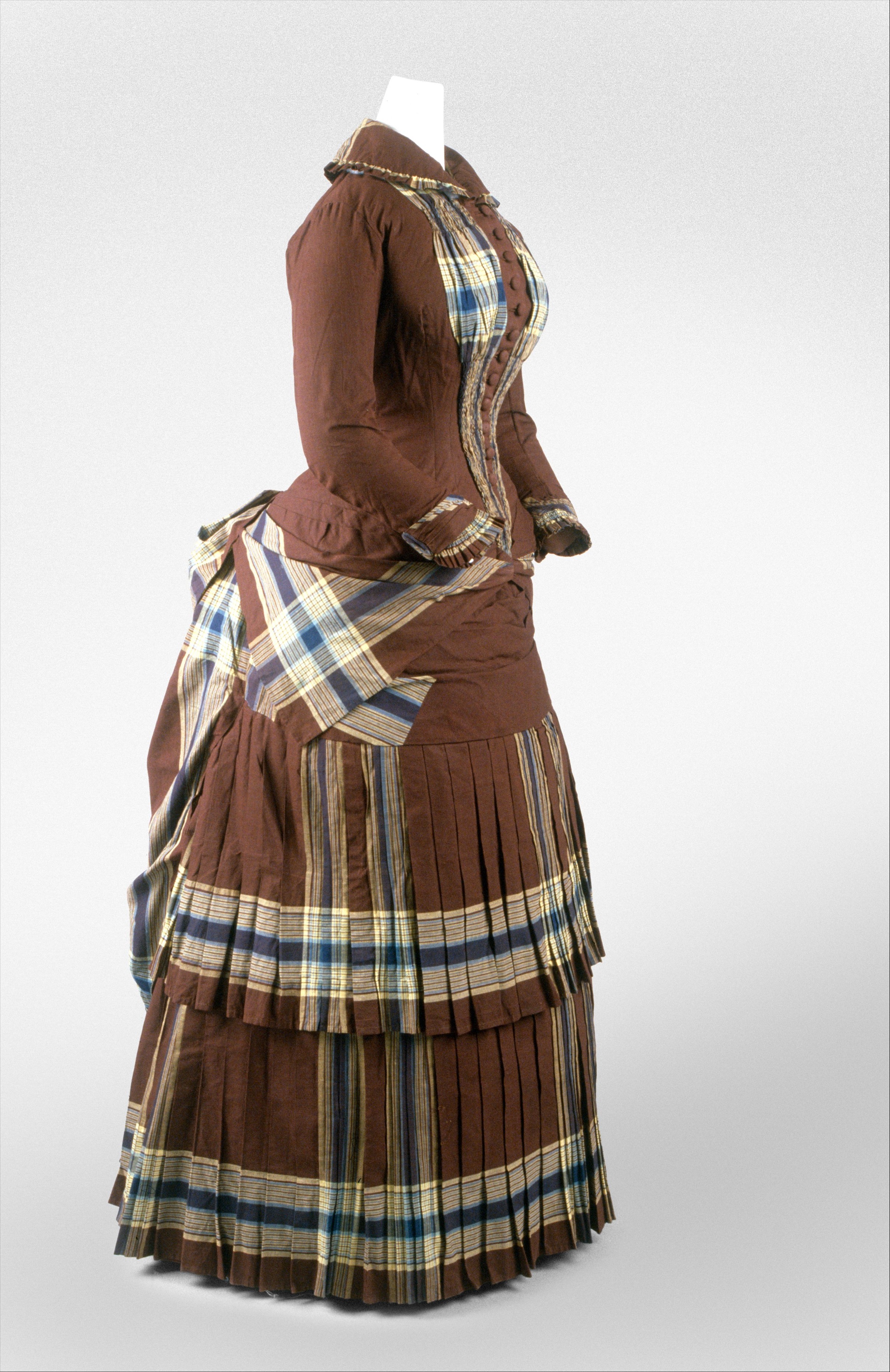 1882