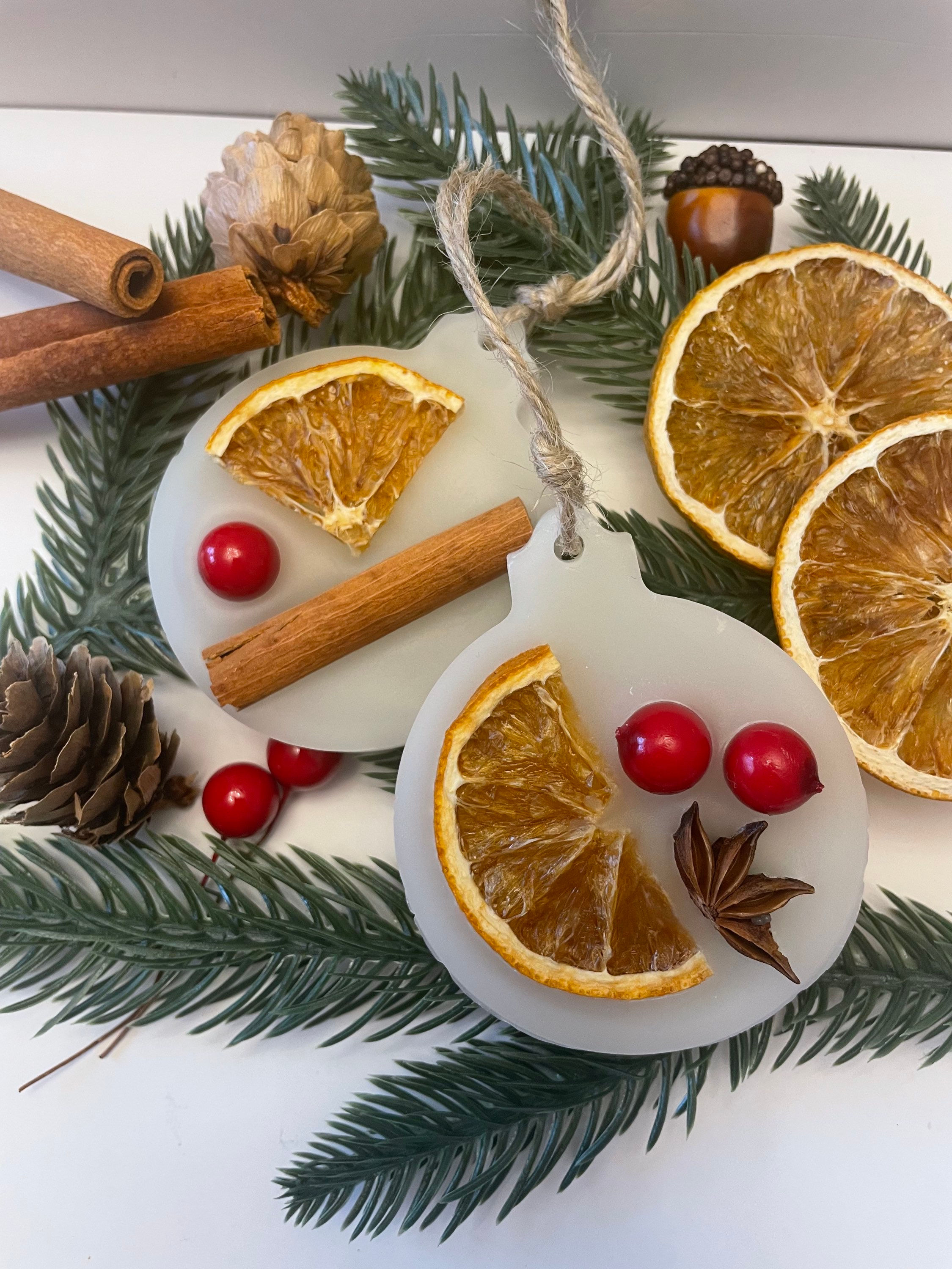 Wax Scented Baubles Cinnamon