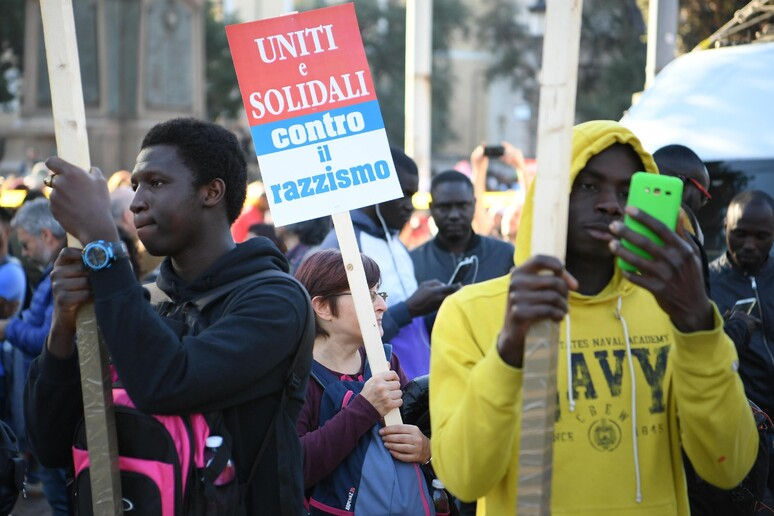 La libertà di manifestazione del pensiero e manifestazioni di opinioni razziste e xenofobia in Italia