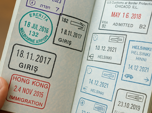 בין ים לשמיים : מעבר לעבודה בארץ אחרת