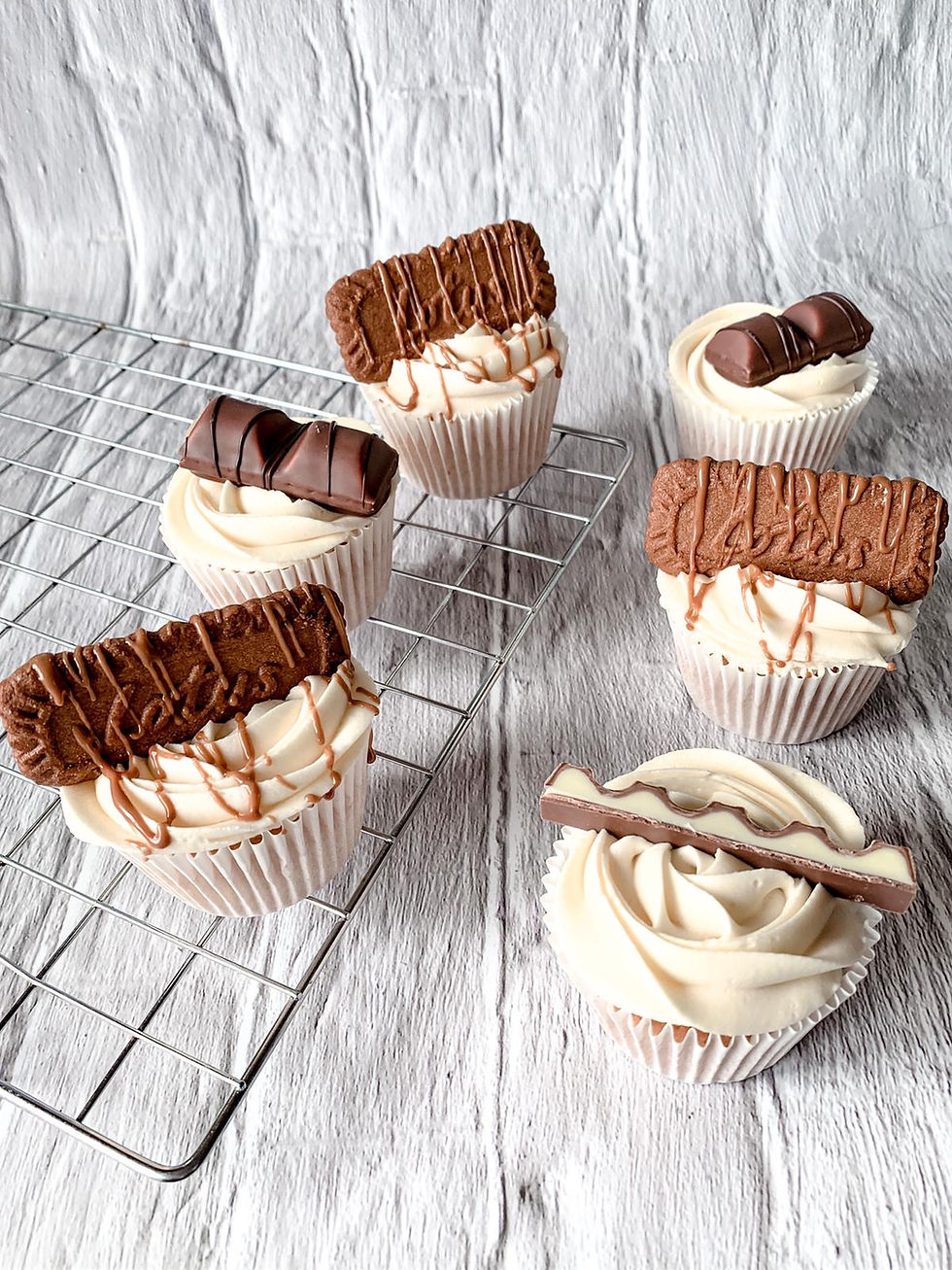 Lotus & Kinder Cupcakes