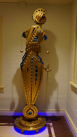 DOMINQUE "FEMME FATALE"