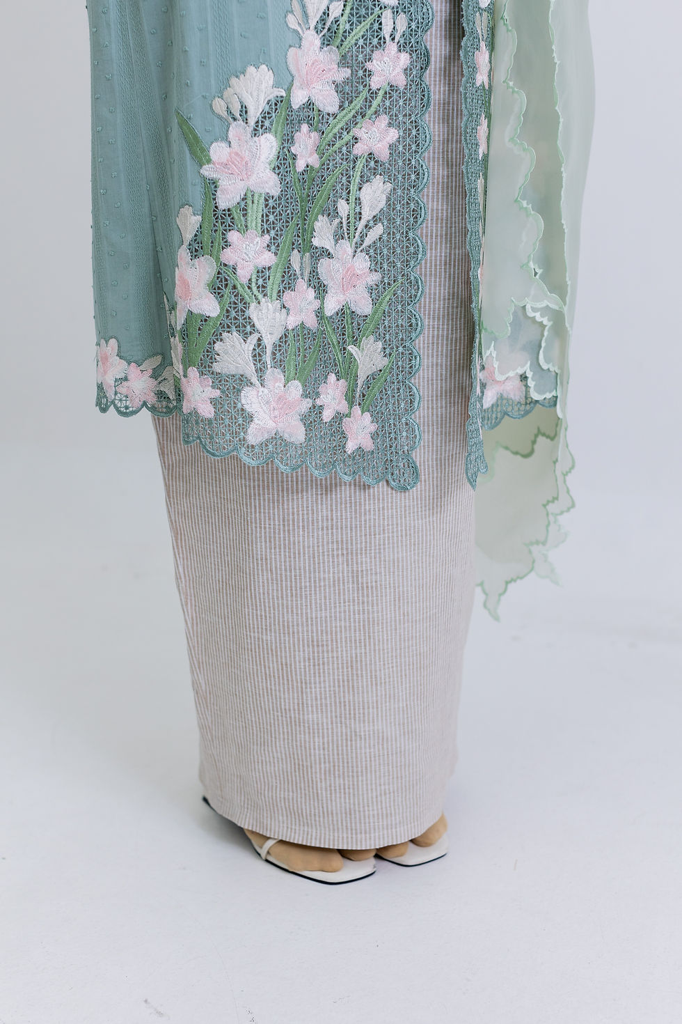 Thumbnail: Striped skirt in Taupe
