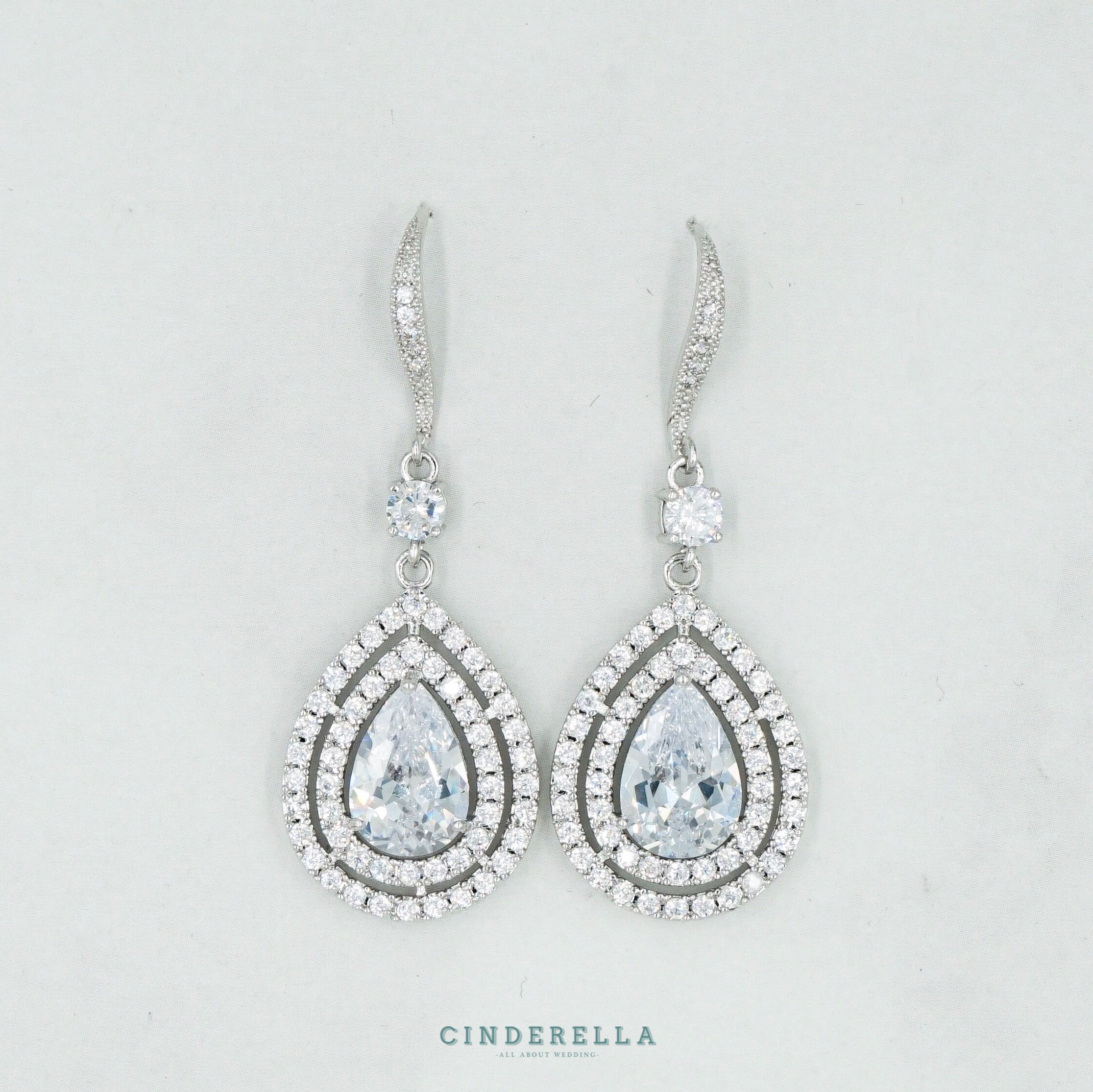 Crystal Drop Earrings 🇦🇺