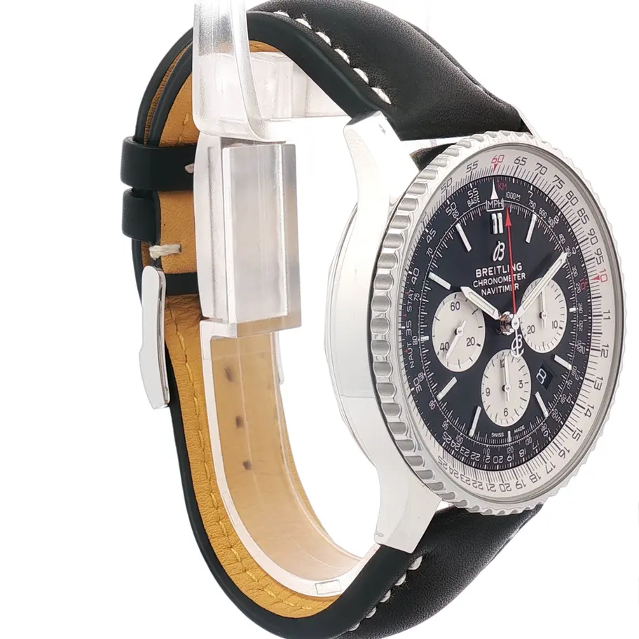 Reloj Breitling de lujo con esfera negra y correa de cuero negro. Boué Joyeros CDMX.