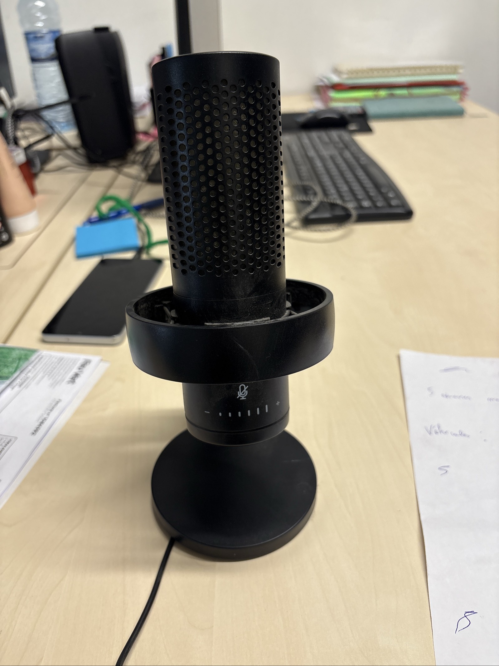 Microphone USB de bureau avec suspension anti-choc