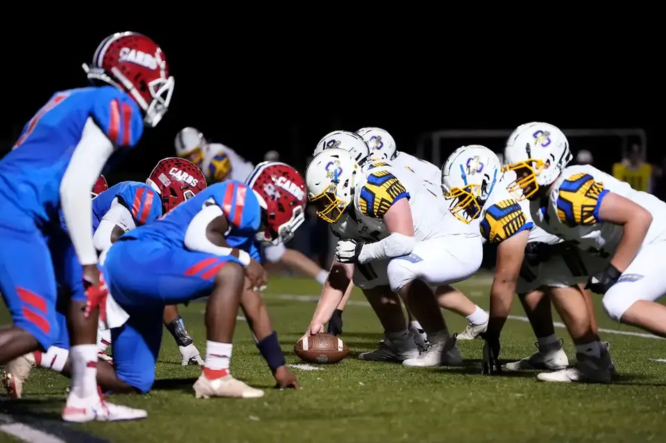 Sep 30, 2022; Worthington, Ohio, USA; The Olentangy Braves line up against the Thomas Wort