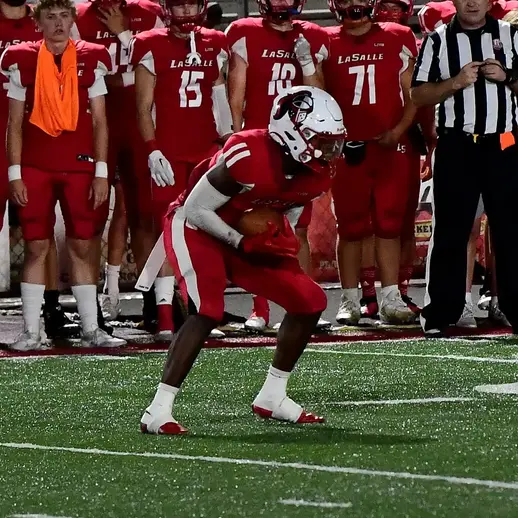 Jaylen Grant secures a completed pass for La Salle at the La Salle vs. Louisville-Trinity