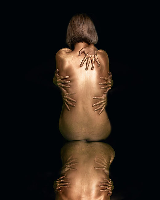 DSC_7440HandsLauren.jpg