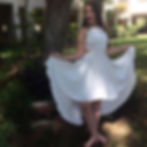 שמלת בת מצווה לבנה עם שובל ופרפר בגב