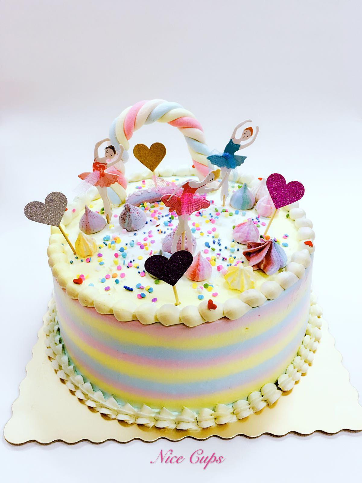 Dancing Lady Rainbow cake 芭蕾舞女孩彩虹橋蛋糕