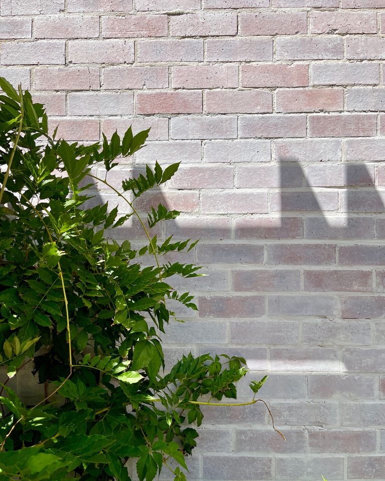 Mount Lawley outdoor fireplace, alfresco and landscaping by tristanpeirce Landscape Archit
