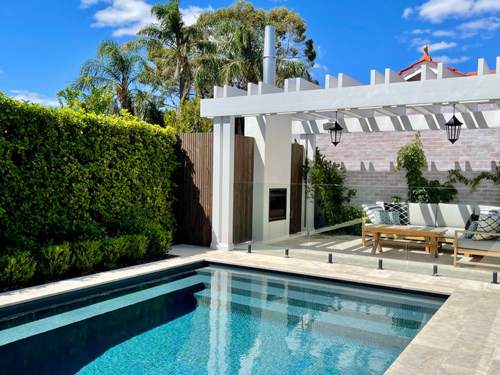 Mount Lawley outdoor fireplace, alfresco and landscaping by tristanpeirce Landscape Archit