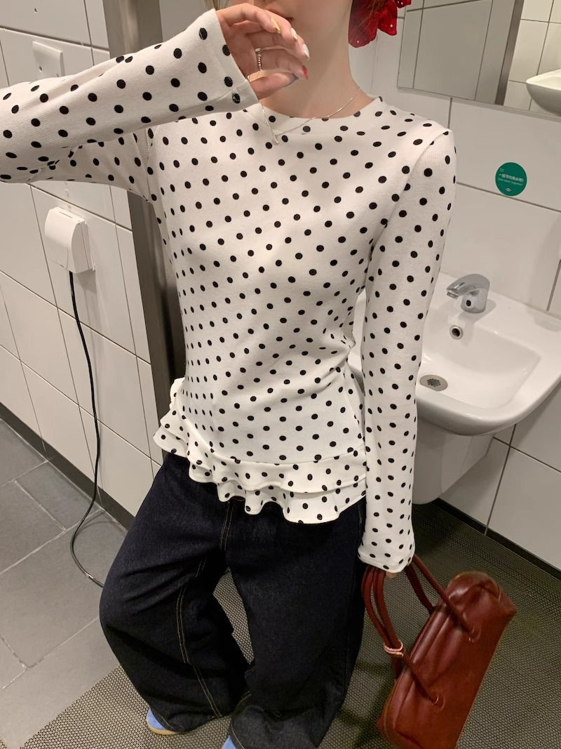 Thumbnail: Lightweight Polka Dot Long Sleeve Blouse