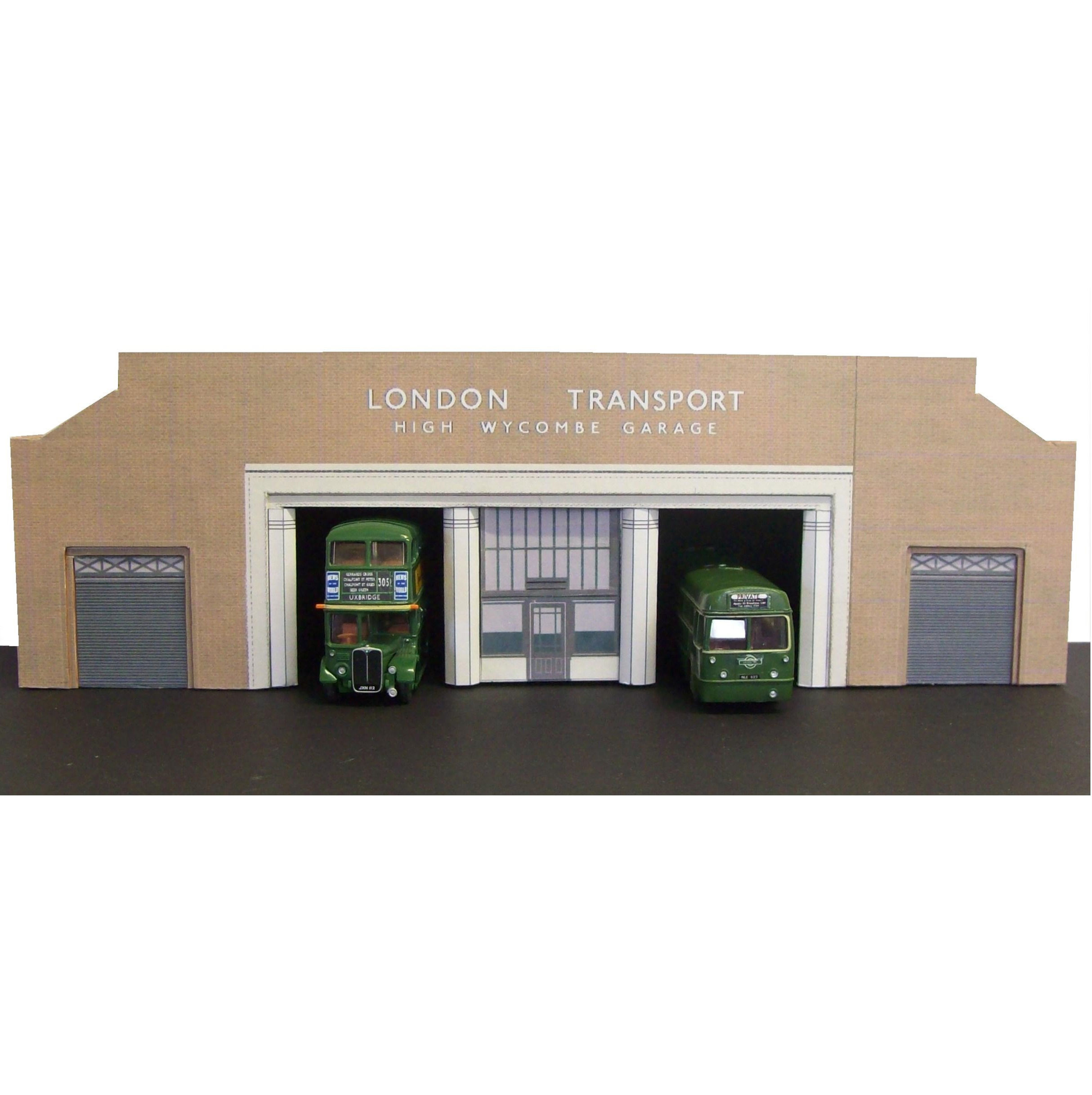 HE High Wycombe LT country bus garage 1/76