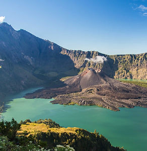 crater-rinjani-lombok-indonesia-shutterstock_377507917_c691584e35.jpeg