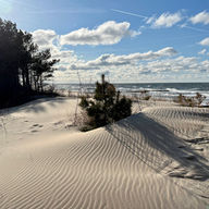 Plaża w Dziwnówku w pobliżu Pensjonatu Astoria